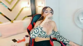 Camgirl BritannyFox en ligne - chat webcam en direct