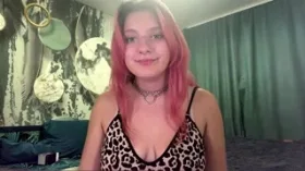 Camgirl forencostler en ligne - chat webcam en direct