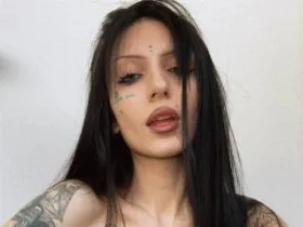Camgirl Karinisse en ligne - chat webcam en direct