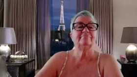 Camgirl OmaRianne en live webcam amateur