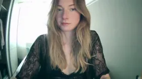 Camgirl Sofieonline en live webcam amateur