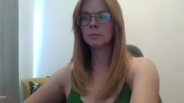 Camgirl Savanna en live webcam amateur