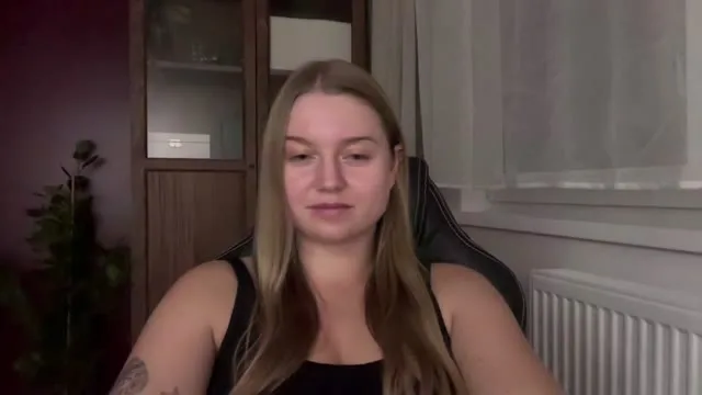 Camgirl ericaHoney en live webcam amateur
