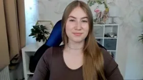 Camgirl MeganCandy en live webcam amateur