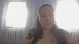 Camgirl Ksu123 en live webcam amateur