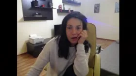 Camgirl AdelineOMG en live webcam amateur