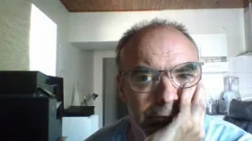 Camgirl titou en live webcam amateur