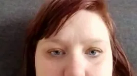 Camgirl Feuchtemaus en live webcam amateur