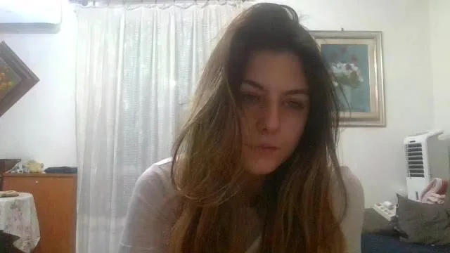 Camgirl Loveli7 en live webcam amateur