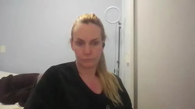 Camgirl AnnyLe en live webcam amateur