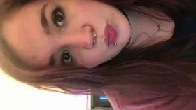 Camgirl SecretWolfy en live webcam amateur