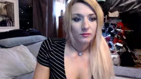 Camgirl Danileigh en live webcam amateur