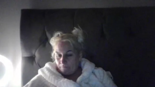 Camgirl daddeesbbyg en live webcam amateur