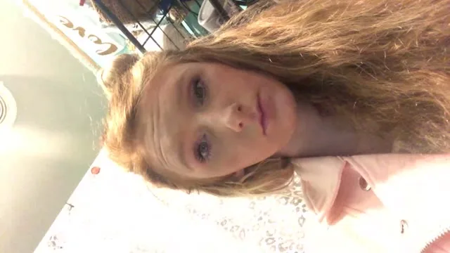 Camgirl Shay24 en live webcam amateur