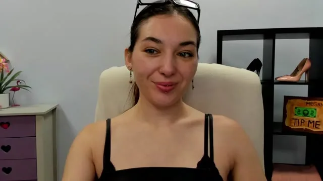 Camgirl MeganTease en live webcam amateur