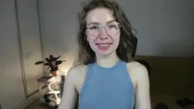 Camgirl MiaJuicy en live webcam amateur