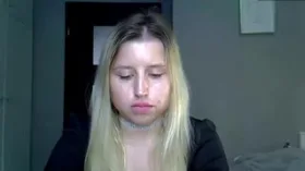 Camgirl SweetClohena en live webcam amateur