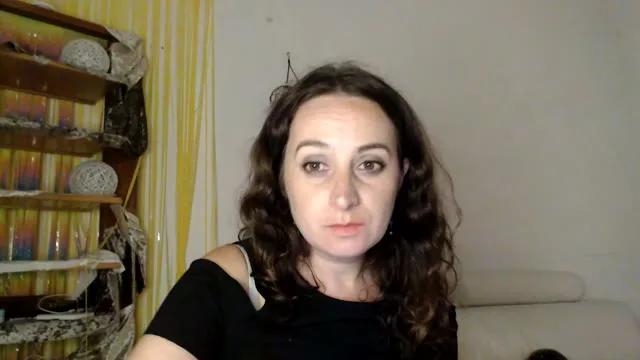 Camgirl DianaMorales en live webcam amateur