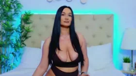 Camgirl Daliya en live webcam amateur