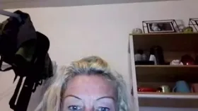 Camgirl Evelyne1212 en live webcam amateur