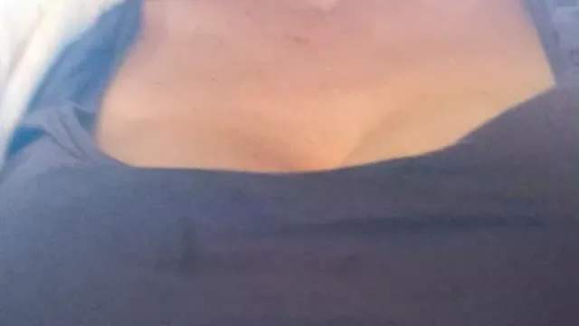 Camgirl Scarlexx en live webcam amateur