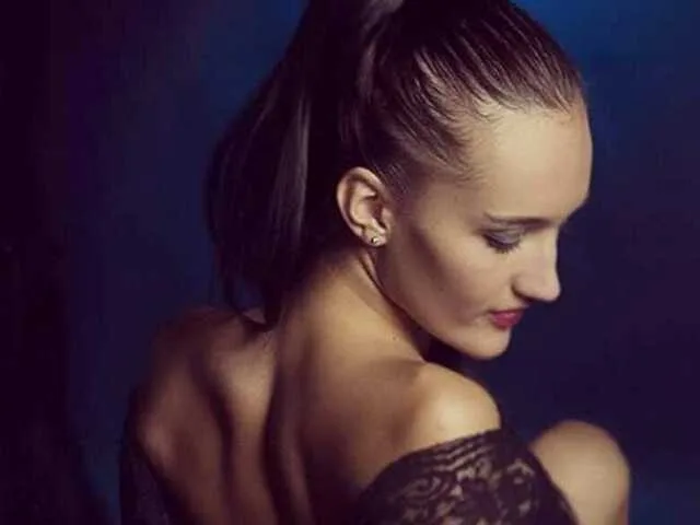 Camgirl NovaFox en live webcam amateur
