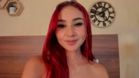 Camgirl AlissonRedd en live webcam amateur