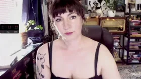 Camgirl Naataaliaa en live webcam amateur