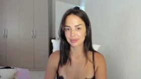 Camgirl SerenaWest en live webcam amateur