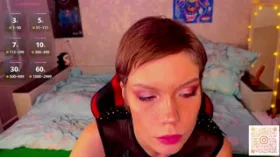 Camgirl RubyRedkiss en live webcam amateur