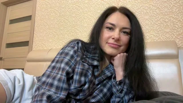 Camgirl KarinaDoll en live webcam amateur