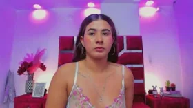 Camgirl ChloeRowan en live webcam amateur