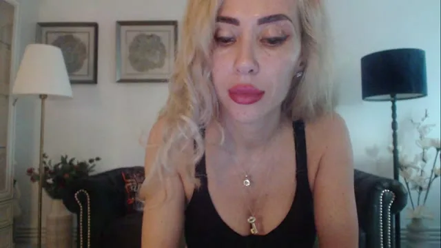 Camgirl JenniferRein en live webcam amateur