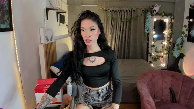 Camgirl EmmaTs en live webcam amateur