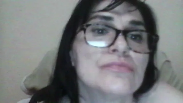 Camgirl MonicaSex en live webcam amateur