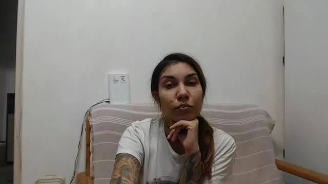 Camgirl Lara29 en live webcam amateur