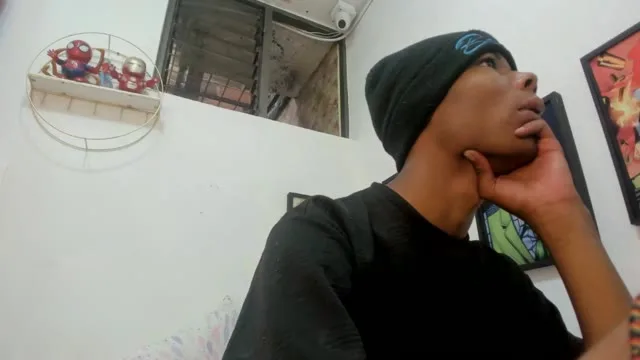 Camgirl 2Andy2025 en live webcam amateur