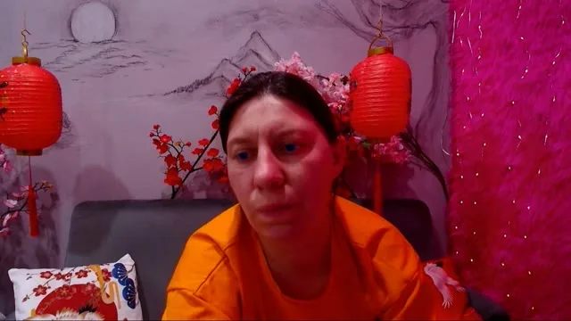 Camgirl CandyCatX en live webcam amateur
