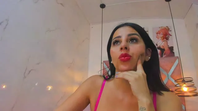 Camgirl KataleyaVil en live webcam amateur