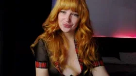 Camgirl RedPassion en ligne - chat webcam en direct