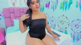 Camgirl ScarlettRoux en ligne - chat webcam en direct