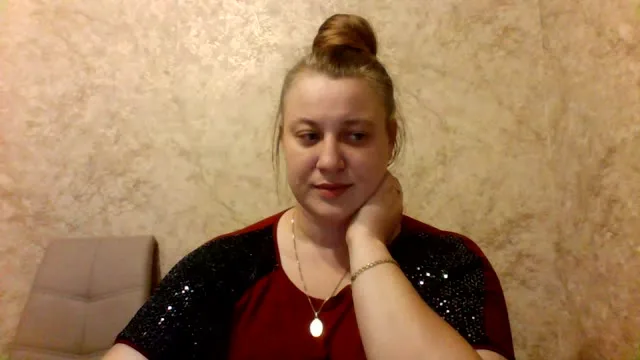 Camgirl SweetNoir en live webcam amateur