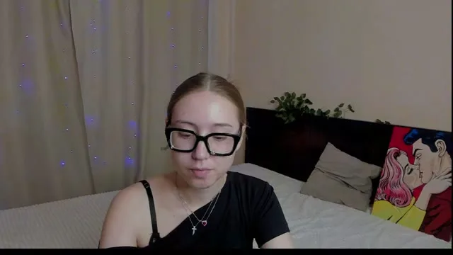 Camgirl Emmae en live webcam amateur