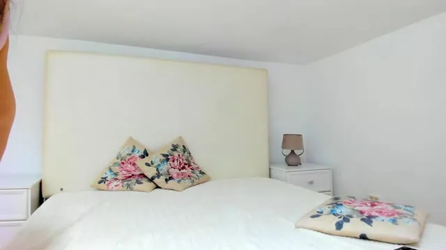 Camgirl lilithvelur en live webcam amateur