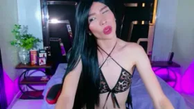 Camgirl Thamara en live webcam amateur