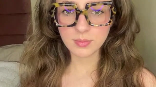 Camgirl Phoebb en live webcam amateur