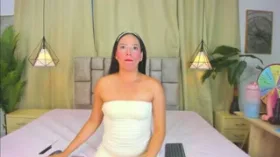 Camgirl SensualAura en ligne - chat webcam en direct