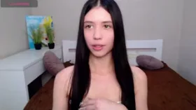 Camgirl ElisaGram en ligne - chat webcam en direct