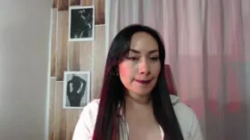 Camgirl SashaVelvet en ligne - chat webcam en direct