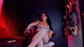 Camgirl Demoraxxx en live webcam amateur